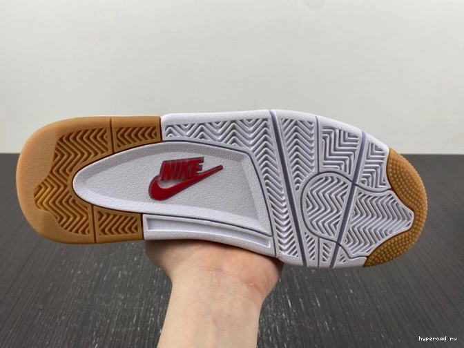 Nike DR5415-160 4 SB x Jordan Air 1105